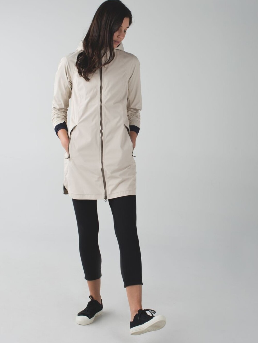 Lululemon All Here Jacket Ivory White Polka Dot Lining Hooded Rain Trench Size 2